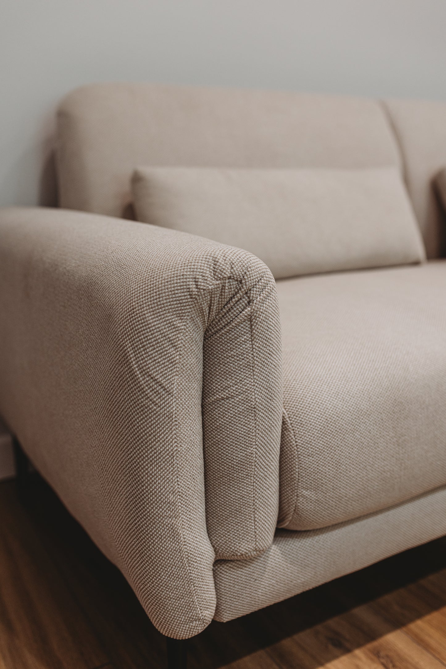 Sofa Megan DF-024S2S 2 seater - Cream